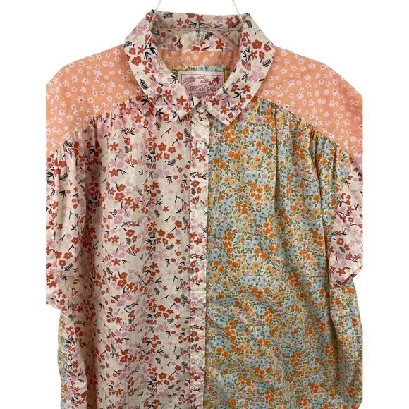American Eagle Floral Patchwork Short Sleeve Button Down Womens Size Small - Picture 3 of 9